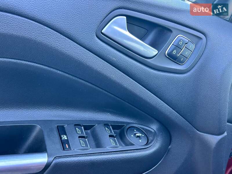 Внедорожник / Кроссовер Ford Escape 2014 в Одессе