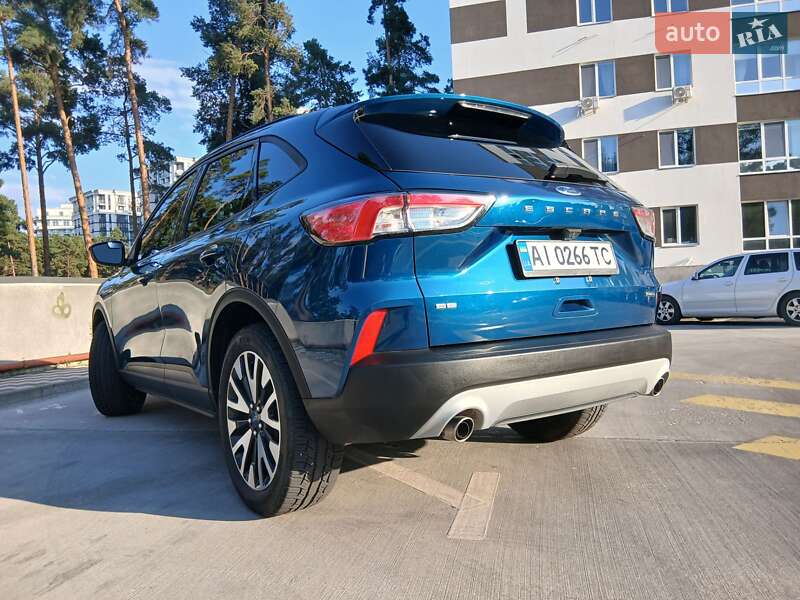 Внедорожник / Кроссовер Ford Escape 2020 в Ирпене