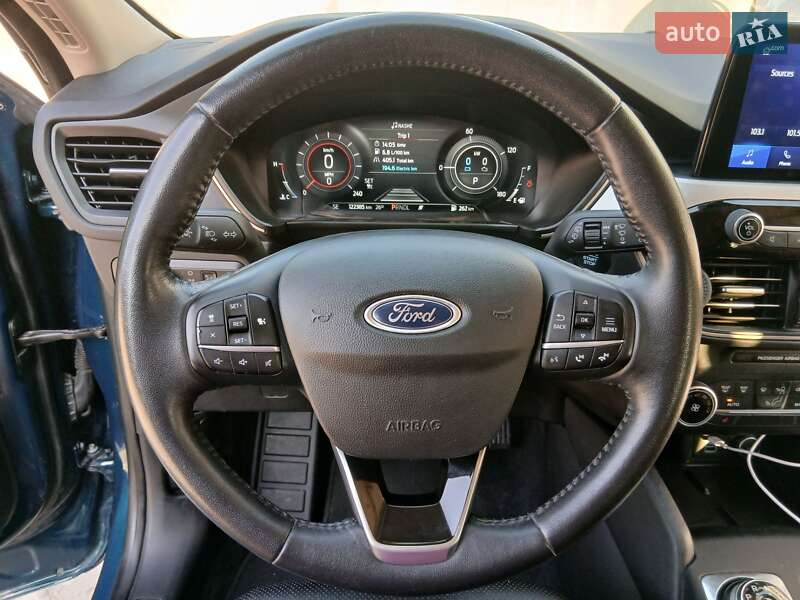 Внедорожник / Кроссовер Ford Escape 2020 в Ирпене