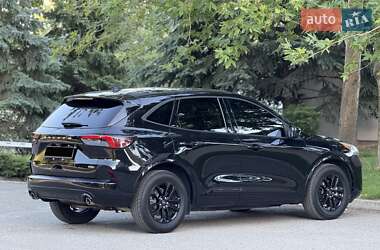 Внедорожник / Кроссовер Ford Escape 2020 в 