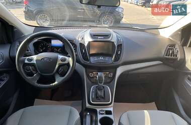 Внедорожник / Кроссовер Ford Escape 2013 в 