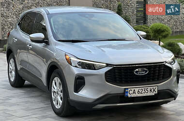 Позашляховик / Кросовер Ford Escape 2023 в Черкасах
