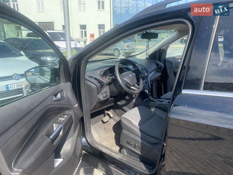 Внедорожник / Кроссовер Ford Escape 2017 в Мукачево