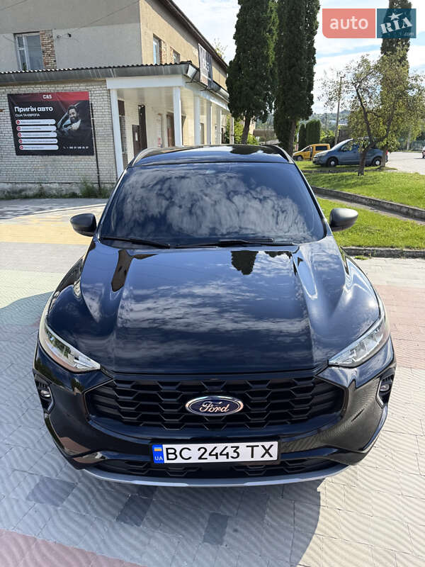 Внедорожник / Кроссовер Ford Escape 2023 в 