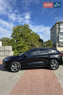 Внедорожник / Кроссовер Ford Escape 2023 в 