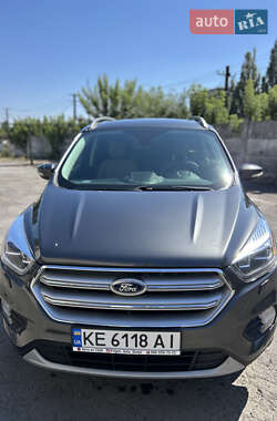 Позашляховик / Кросовер Ford Escape 2018 в 