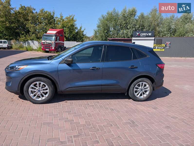 Внедорожник / Кроссовер Ford Escape 2020 в Ровно