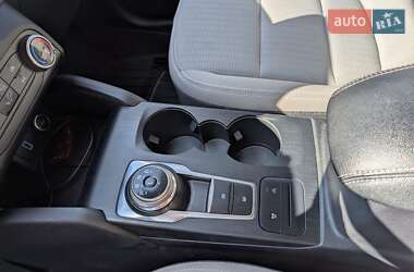 Внедорожник / Кроссовер Ford Escape 2020 в 