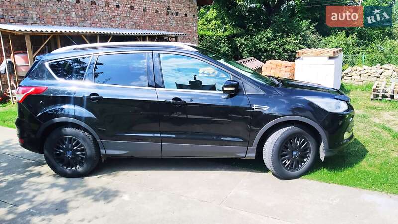 Внедорожник / Кроссовер Ford Escape 2015 в Косове фото 5 Внедорожник / Кроссовер Ford Escape 2015 в Косове