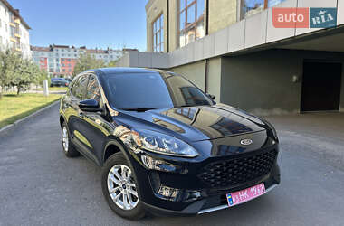 Внедорожник / Кроссовер Ford Escape 2021 в 