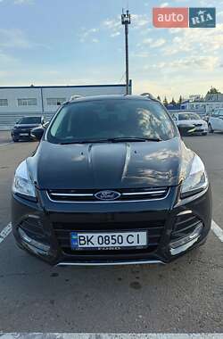 Внедорожник / Кроссовер Ford Escape 2014 в 