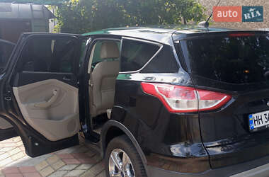 Внедорожник / Кроссовер Ford Escape 2015 в 