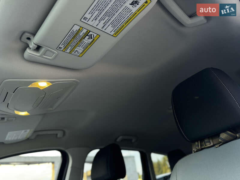 Внедорожник / Кроссовер Ford Escape 2017 в Житомире