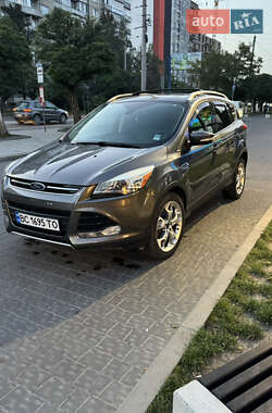 Внедорожник / Кроссовер Ford Escape 2015 в Ивано-Франковске
