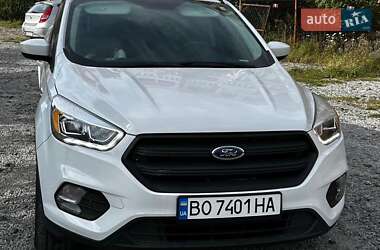 Позашляховик / Кросовер Ford Escape 2017 в Тернополі