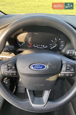Внедорожник / Кроссовер Ford Escape 2019 в 