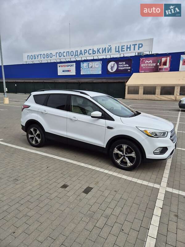 Внедорожник / Кроссовер Ford Escape 2016 в Долине фото 4 Внедорожник / Кроссовер Ford Escape 2016 в Долине