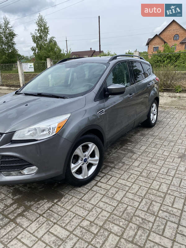 Внедорожник / Кроссовер Ford Escape 2014 в Черновцах