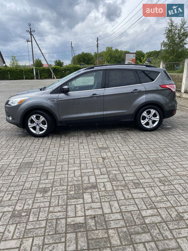 Внедорожник / Кроссовер Ford Escape 2014 в Черновцах