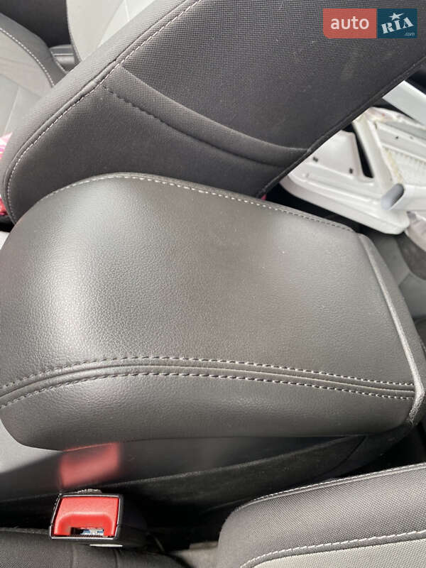 Внедорожник / Кроссовер Ford Escape 2014 в Черновцах