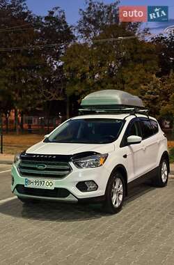 Внедорожник / Кроссовер Ford Escape 2017 в Одессе