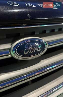 Внедорожник / Кроссовер Ford Escape 2017 в 