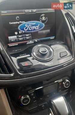 Внедорожник / Кроссовер Ford Escape 2013 в 