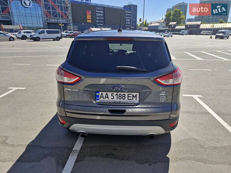 Внедорожник / Кроссовер Ford Escape 2015 в Киеве