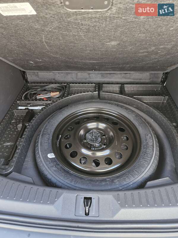 Внедорожник / Кроссовер Ford Escape 2015 в Киеве