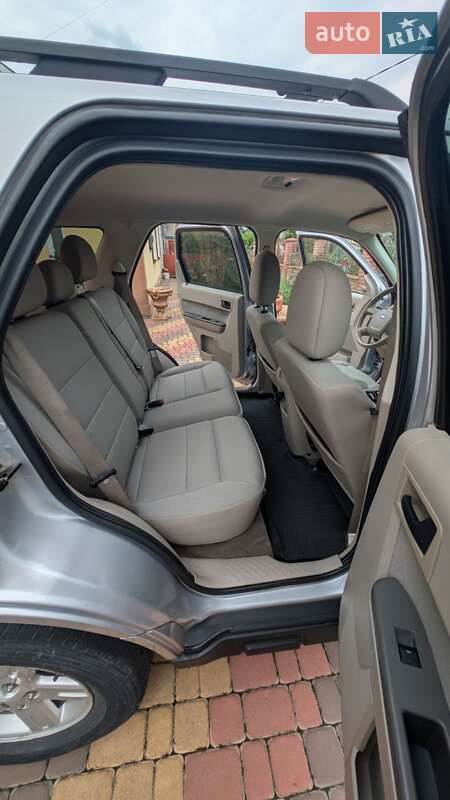 Внедорожник / Кроссовер Ford Escape 2010 в Львове