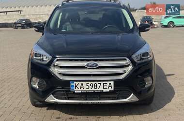 Внедорожник / Кроссовер Ford Escape 2018 в Ровно