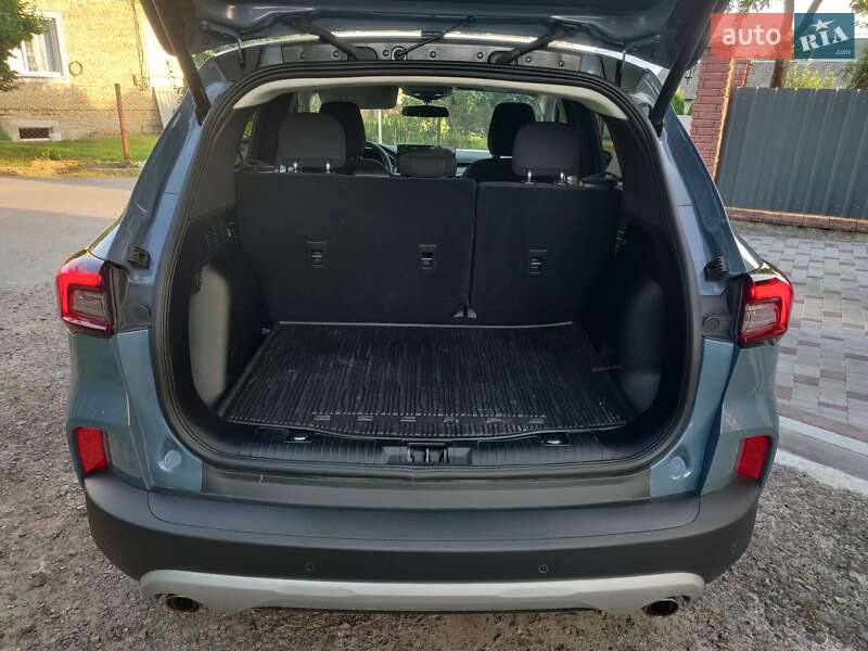 Позашляховик / Кросовер Ford Escape 2023 в Золочеві