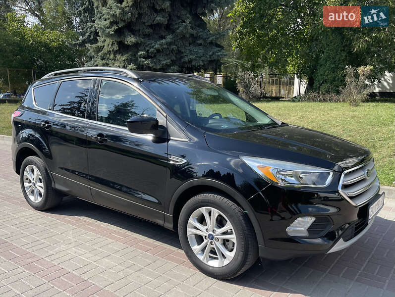Внедорожник / Кроссовер Ford Escape 2017 в Тернополе