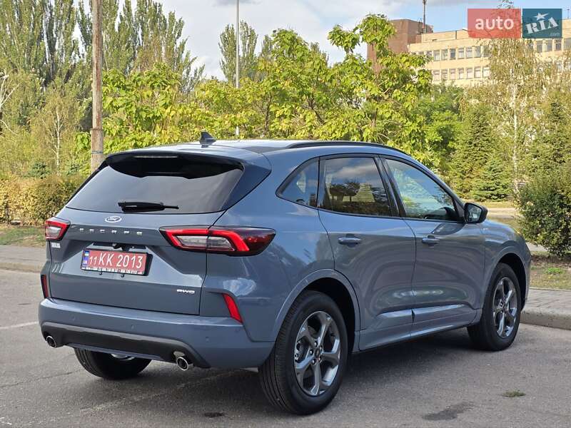 Внедорожник / Кроссовер Ford Escape 2024 в Кривом Роге