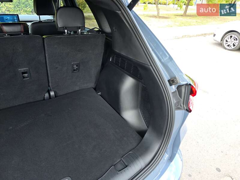 Внедорожник / Кроссовер Ford Escape 2024 в Кривом Роге