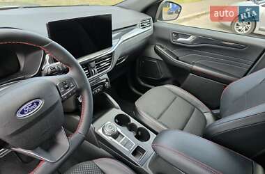 Внедорожник / Кроссовер Ford Escape 2024 в 