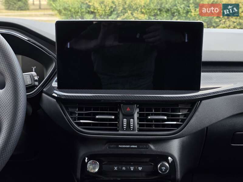 Внедорожник / Кроссовер Ford Escape 2024 в Кривом Роге