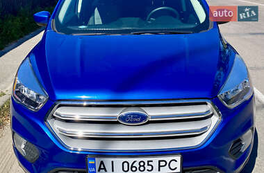 Внедорожник / Кроссовер Ford Escape 2018 в Вышгороде