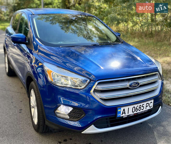 Внедорожник / Кроссовер Ford Escape 2018 в Вышгороде
