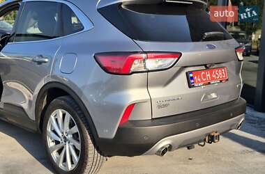 Внедорожник / Кроссовер Ford Escape 2021 в 