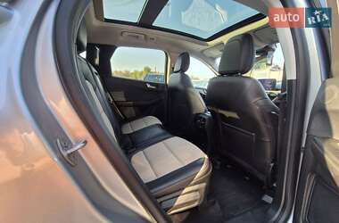 Внедорожник / Кроссовер Ford Escape 2021 в 