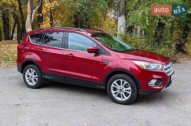 Внедорожник / Кроссовер Ford Escape 2019 в 