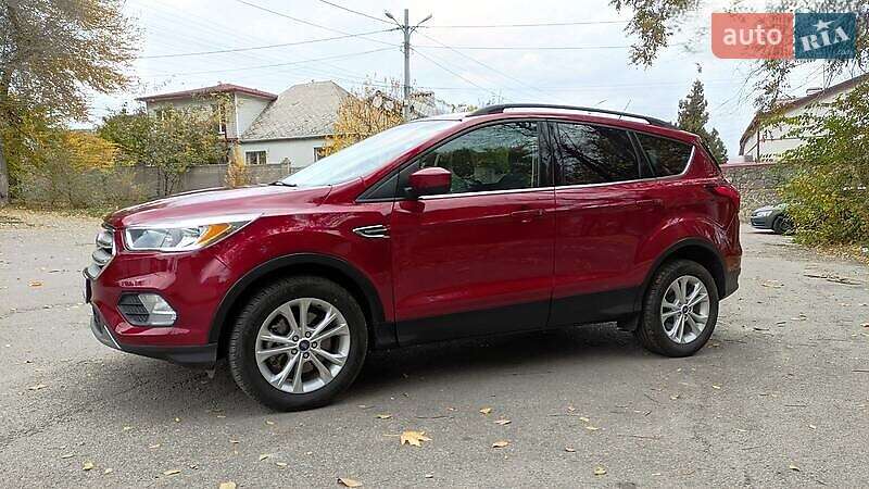Внедорожник / Кроссовер Ford Escape 2019 в Киеве