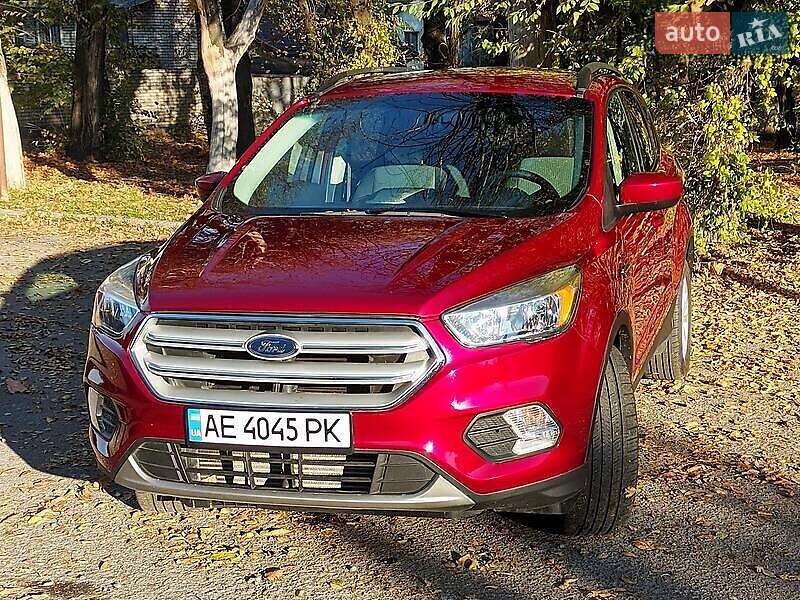 Внедорожник / Кроссовер Ford Escape 2019 в Киеве