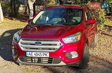 Внедорожник / Кроссовер Ford Escape 2019 в 