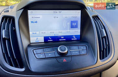 Внедорожник / Кроссовер Ford Escape 2018 в Вышгороде