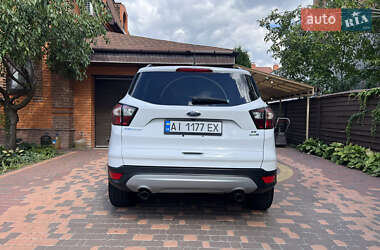 Внедорожник / Кроссовер Ford Escape 2018 в 