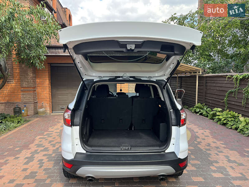 Позашляховик / Кросовер Ford Escape 2018 в Києві