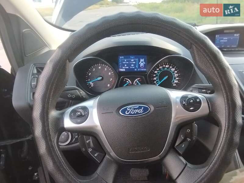 Внедорожник / Кроссовер Ford Escape 2015 в Белой Церкви