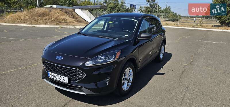 Внедорожник / Кроссовер Ford Escape 2022 в 